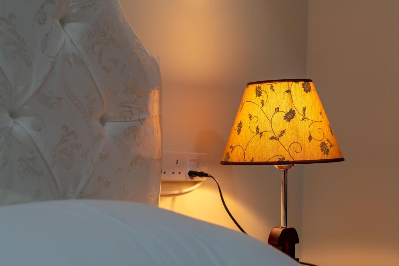 Zodiac Hotel Apartments Fahaheel 쿠웨이트 외부 사진