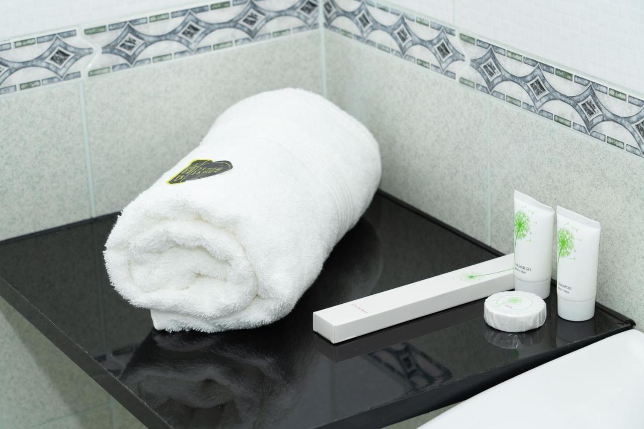 Zodiac Hotel Apartments Fahaheel 쿠웨이트 외부 사진